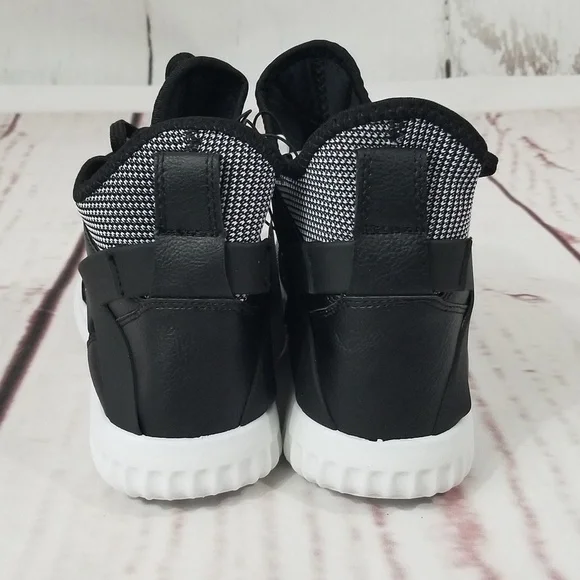 Black Marled Knit High Top Sneakers - Picture 2 of 5